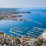 Ricardo By Interhome * Umag
