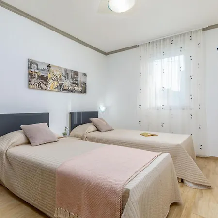 Ricardo By Interhome