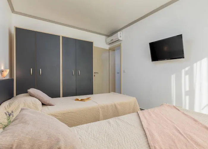 Holiday home Ricardo By Interhome *